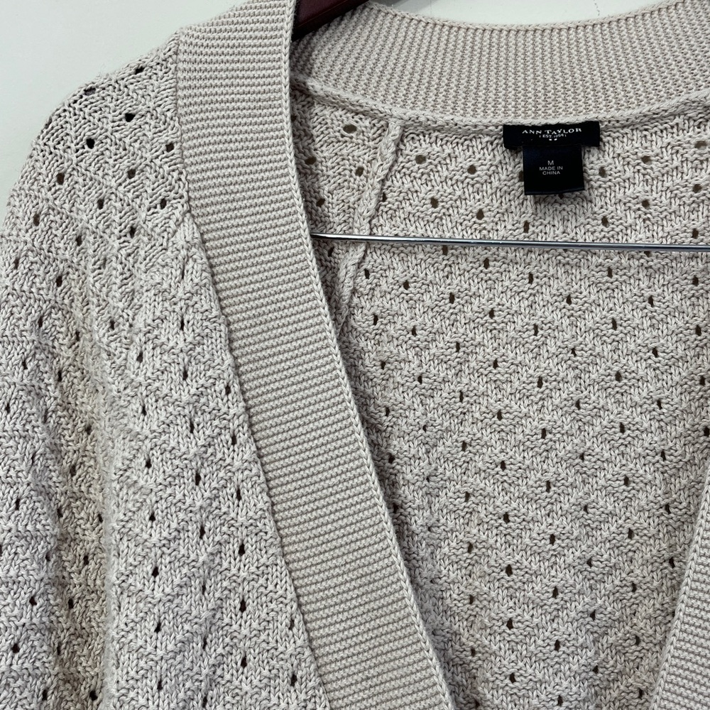 Ann Taylor Women's Short Sleeve Open Knit Cardigan Size Medium - Picture 2 of 8